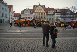 カップルにおすすめの関西の格安宿温泉旅館はどこですか？