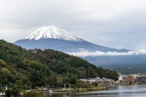 河口湖でカップルにおすすめの露天風呂付き宿は？